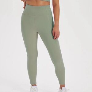 Girlfriend Collective Compressive 7/8 Legging
